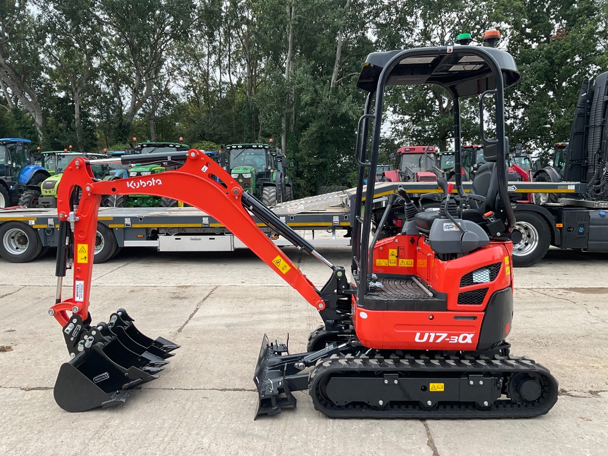 Mini Excavator - frame and coupler detail