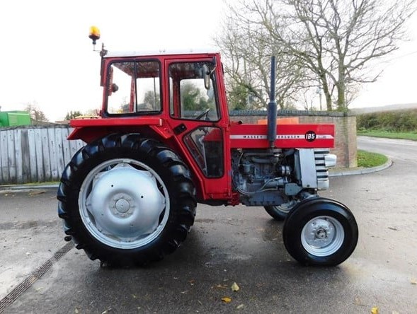 Massey Ferguson 185 - front view