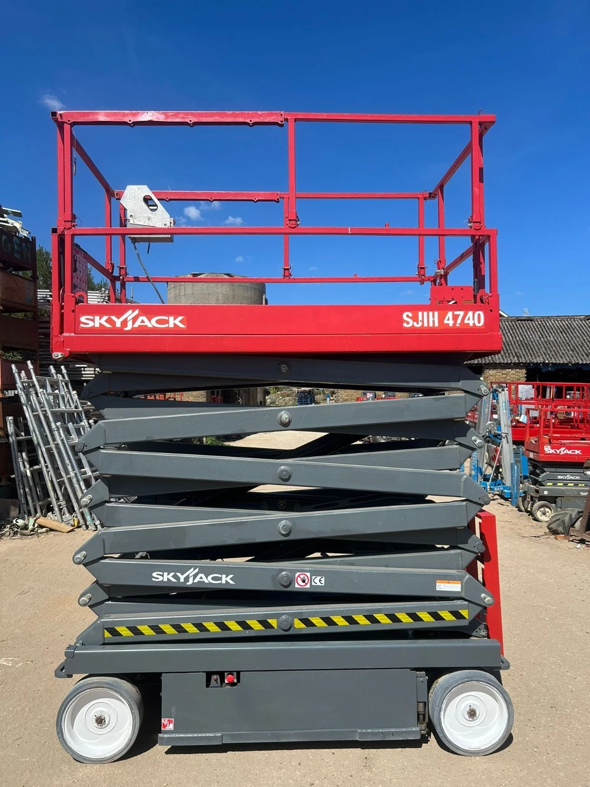 14m Skyjack SJ4740 Electric Scissor Lift Access Platform MEWP (Genie, JLG, JCB) - interior view