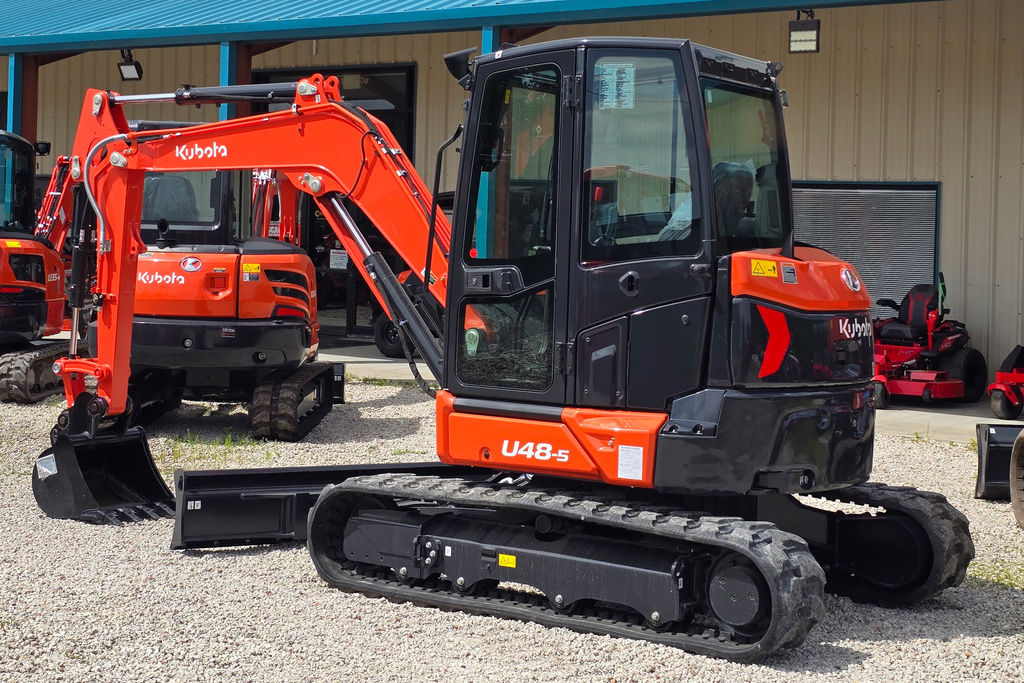 Kubota U48-5 - close-up detail