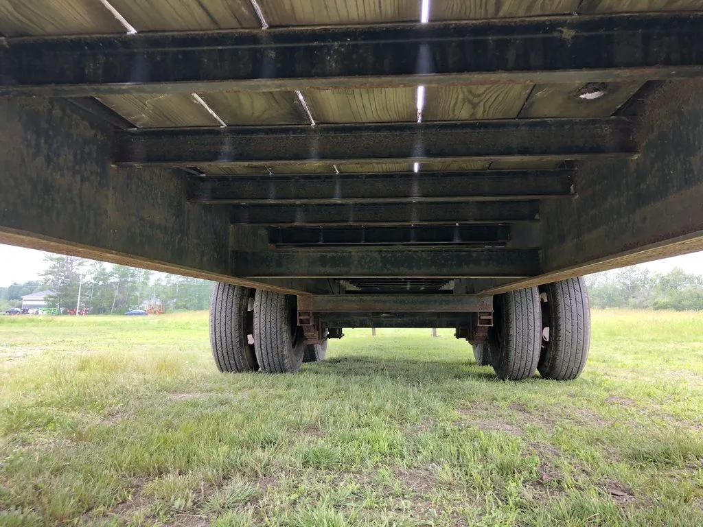 2002 Kaufman Trailers 101X40 Gooseneck Equipment Trailer w/Toolbox