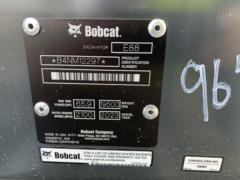 Bobcat E88 - interior view