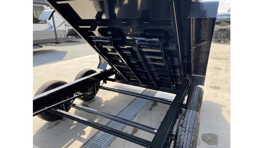2026 Sure-Trac Gooseneck Dump Trailer - 7x14, 15,400 GVWR, Telescopic Hoist, Pro Series - control and cab detail