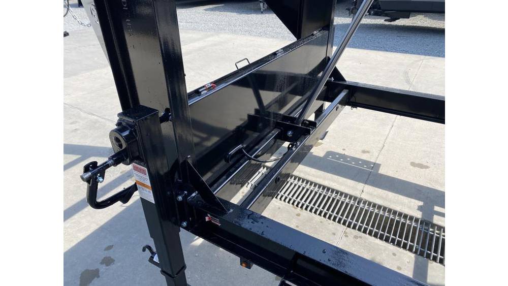 2026 Sure-Trac Gooseneck Dump Trailer - 7x14, 15,400 GVWR, Telescopic Hoist, Pro Series - wheel and axle detail